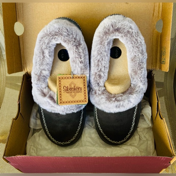 NWT🦊Fur Sweet Soft & Warm Slippers Women Sz-7(6.5) Inside or Out, So Comfortable - Picture 2 of 16